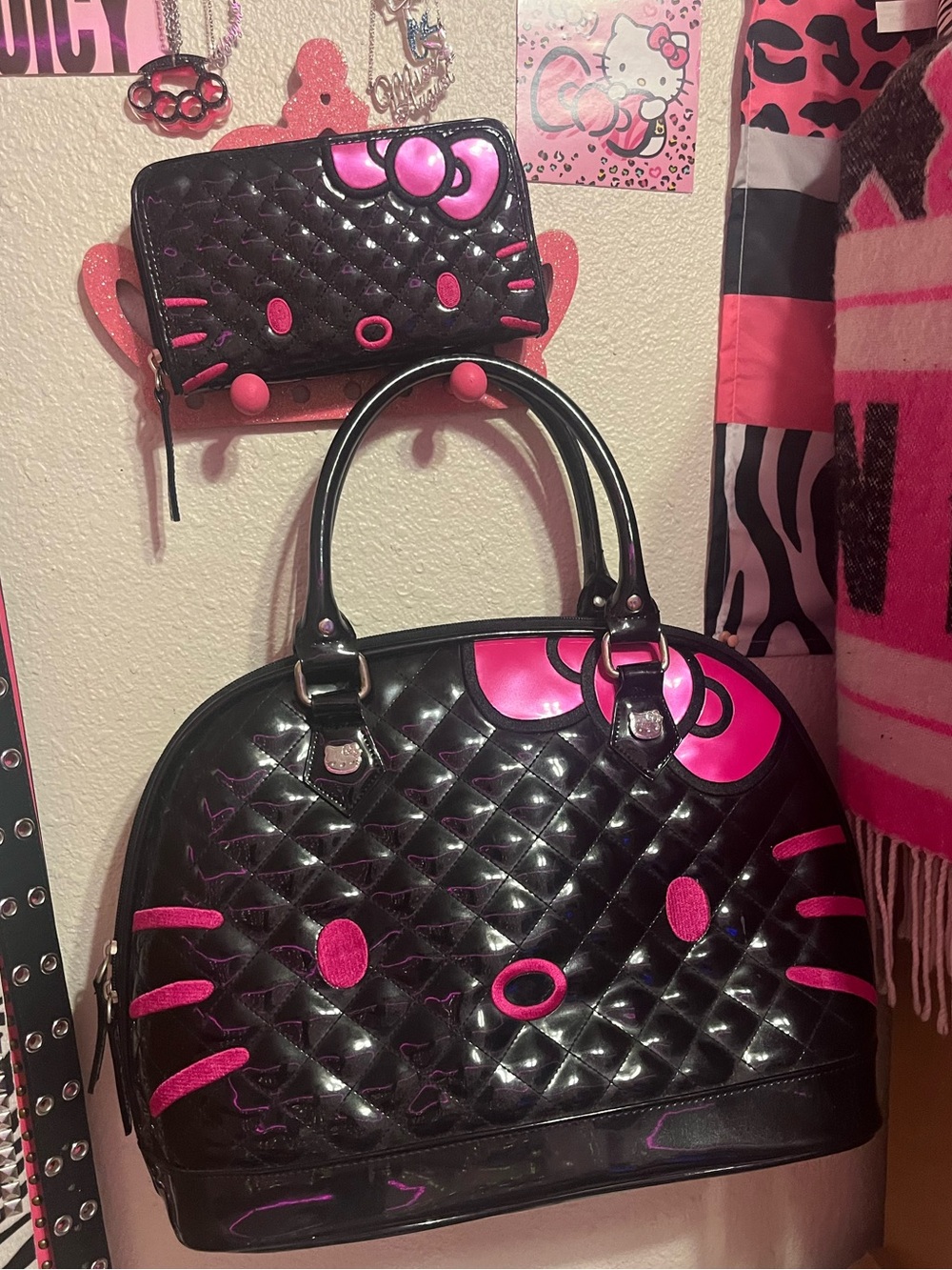 Loungefly x Hello Kitty 2012 Black pink bowler purse/matching wallet dust bag